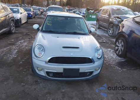 2013 Mini Hardtop Cooper S z USA, uszkodzony, nr VIN WMWSV3C53DT397241